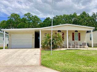 5804 Apache St, Zephyrhills, FL 33542