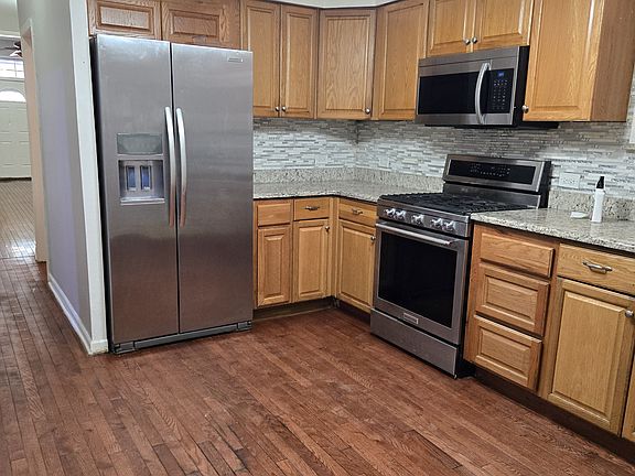 5th image of 2755 W Augusta Blvd #1-G