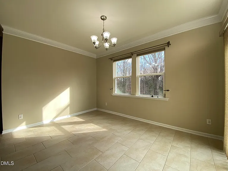 1065 Bender Ridge Dr — Photo 8