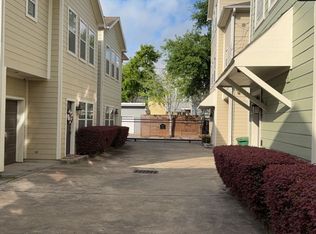 1828 Fletcher St, Houston, TX 77009
