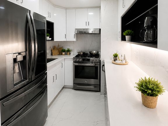 5th image of 100 Beekman St APT 27H