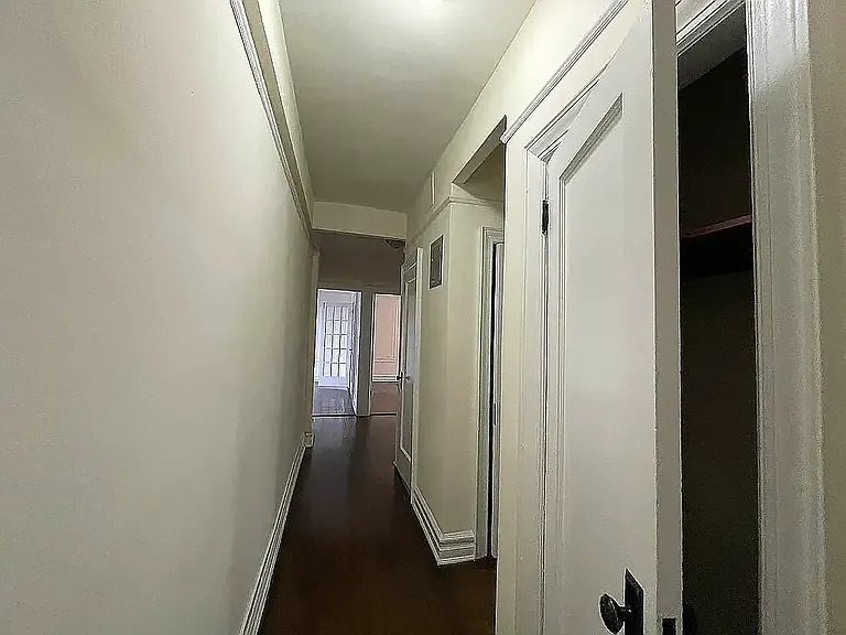 109-10 Park Ln S #F — Photo 4