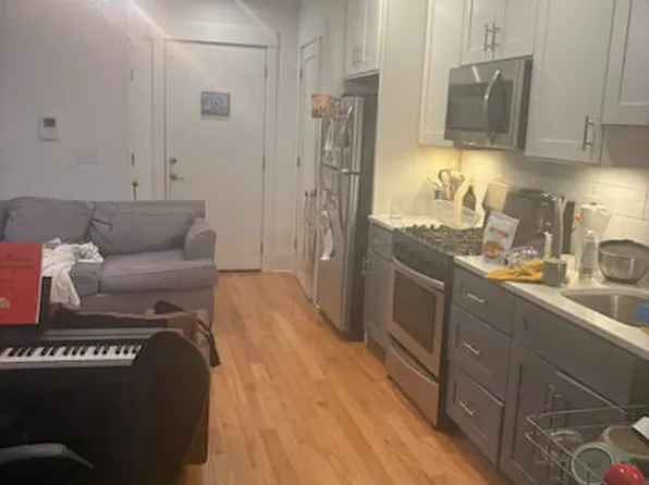 4106 Spruce St APT 1R, Philadelphia, PA 19104