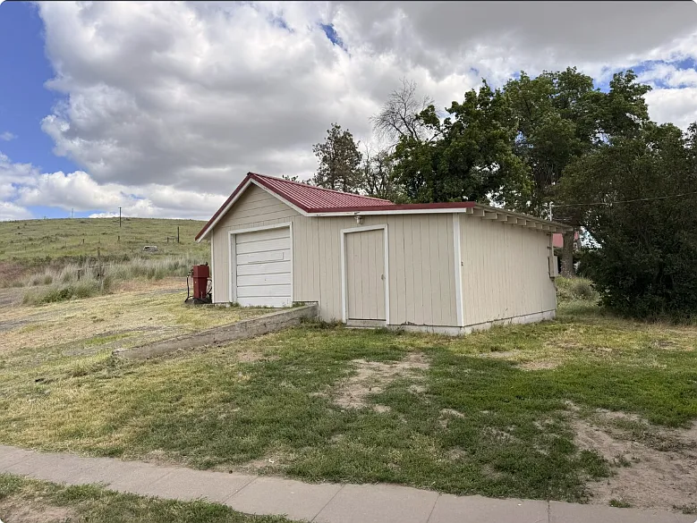 3 bed, 1200 sqft, $1,400 — Photo 4