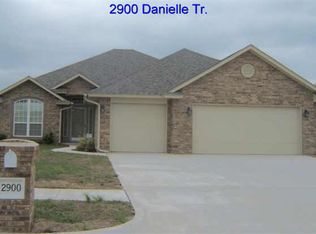 2900 Danielle Ter, Moore, OK 73160