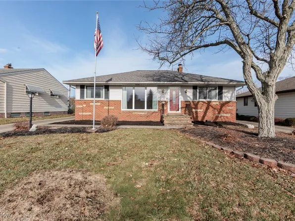 10334 Moore Dr, Parma, OH 44130