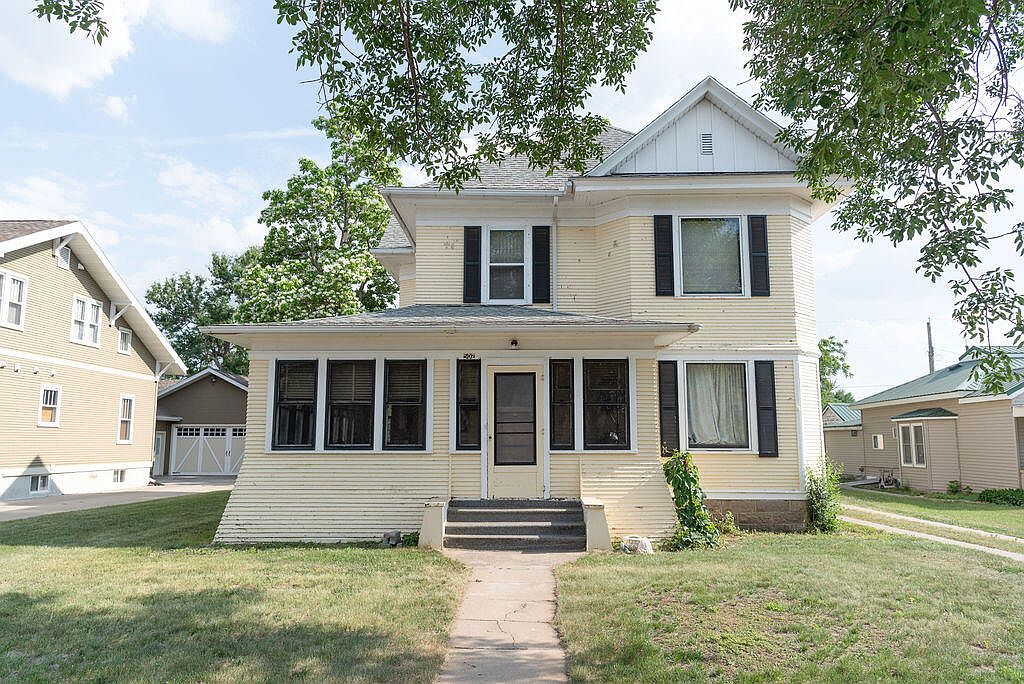 502 W Main St, Parkston, SD 57366 MLS 23263 Zillow