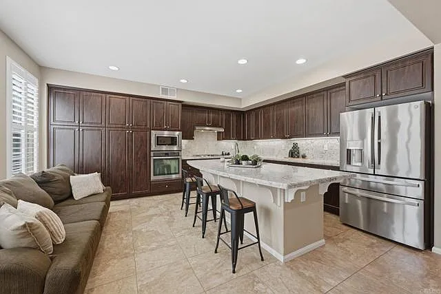 1080 Breakaway Dr — Photo 4