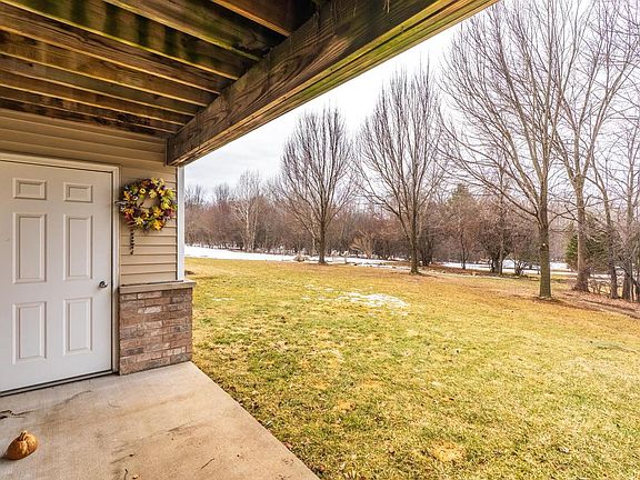4th image of 7395 WHITESPIRE ROAD Unit 11