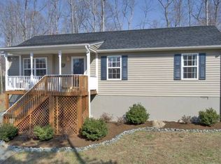 47 Woodlawn Dr, Palmyra, VA 22963