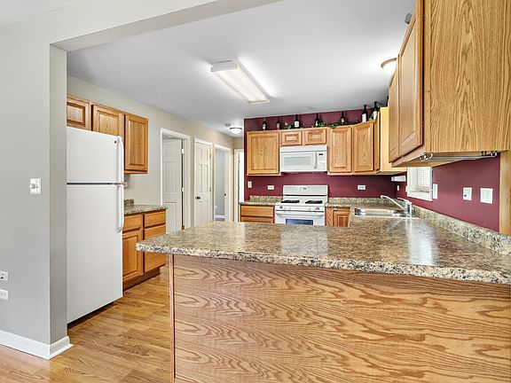 3rd image of 41959 N Beachview Dr
