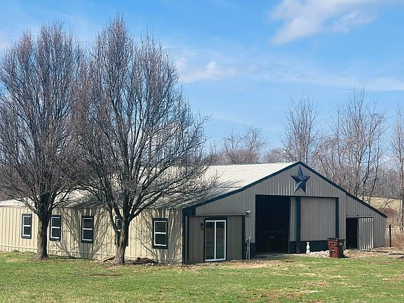 2nd image of 12183 Young Rd