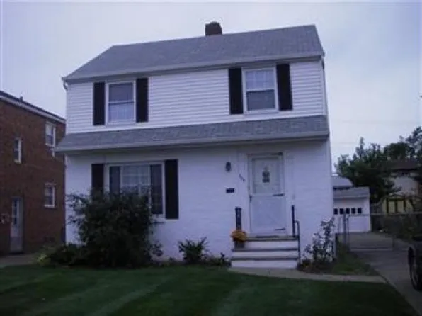 340 E 200th St, Euclid, OH 44119