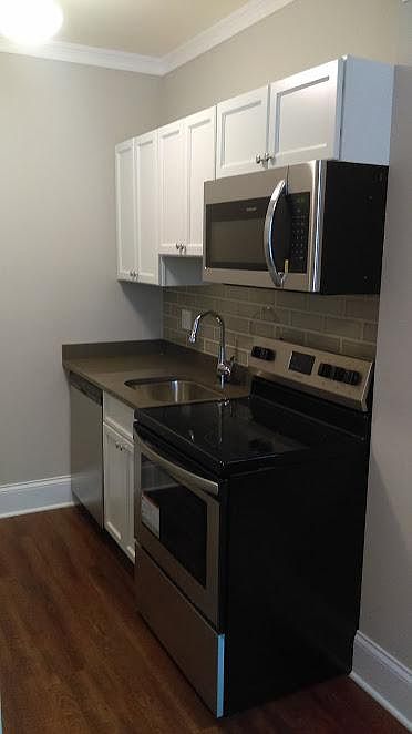 1st image of 819 W Lakeside Pl #311
