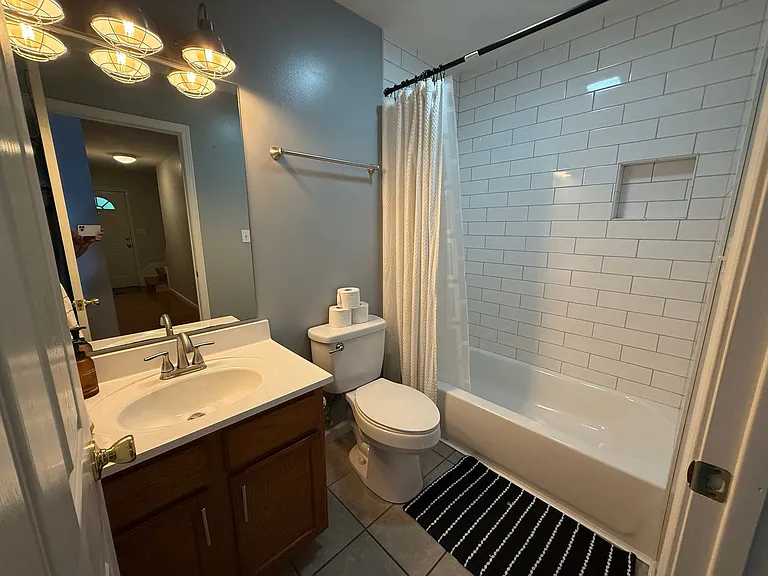 308 Car Mol Dr #16 — Photo 6