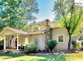8996 Edgemont Rd, Collettsville, NC 28611