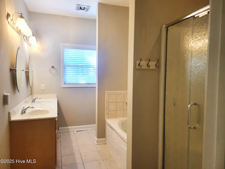 945 Diamondhead Dr S — Photo 34