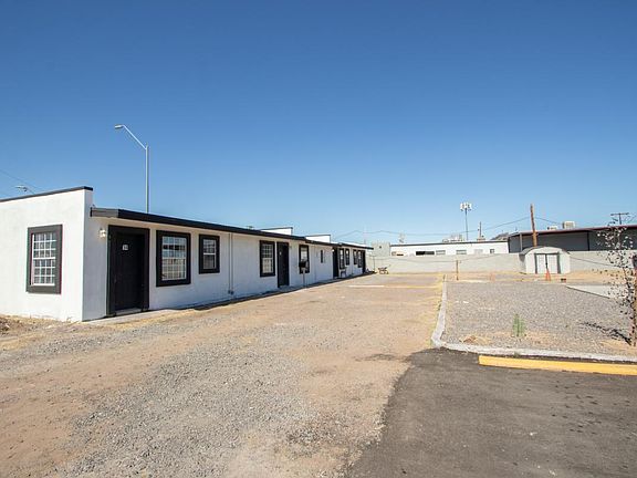 2nd image of 3060 NW Grand Ave #56c92b841