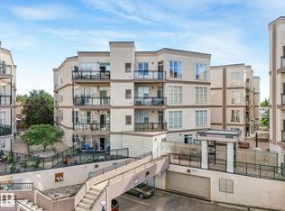 Southview Court, Edmonton, AB T6H 0R5
