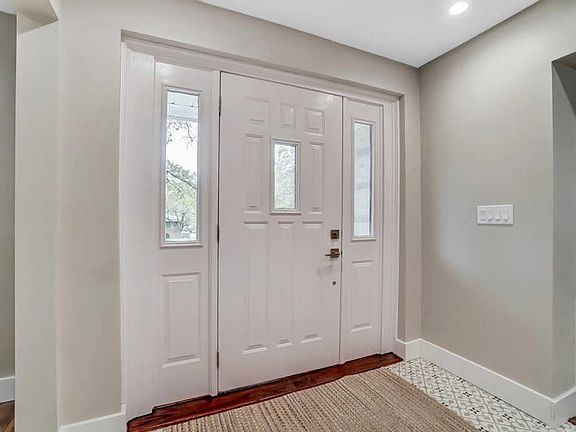 5th image of 3360 Lamarque Dr