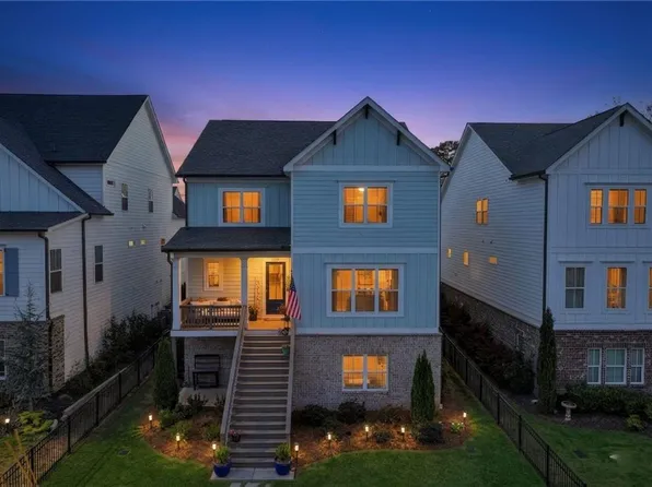 5908 Mitchell St, Flowery Branch, GA 30542