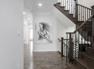 12 Tupling St, Bradford West Gwillimbury, ON L3Z0W8