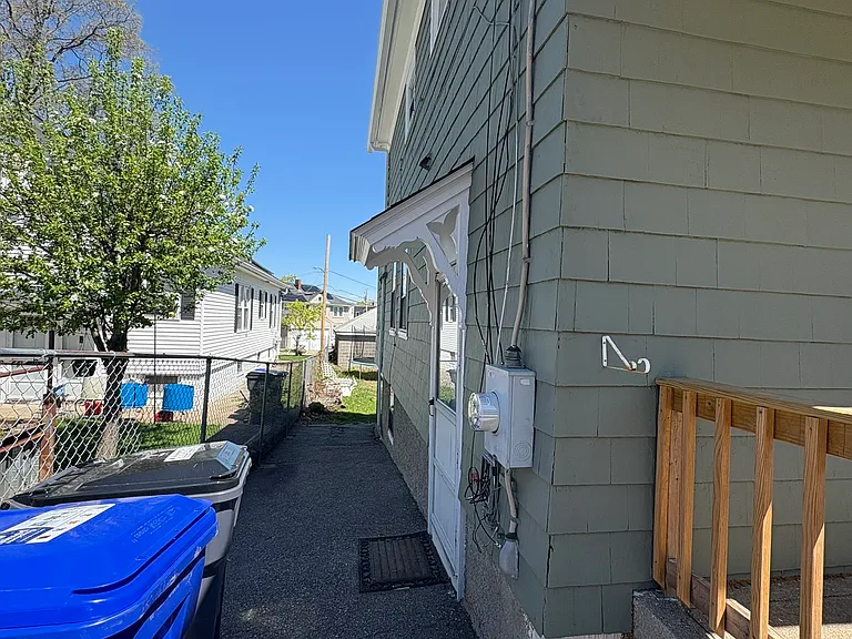 13 Clyde St — Photo 29
