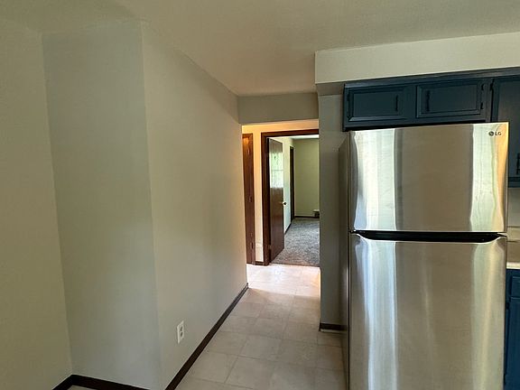 4th image of 543 River St APT 2