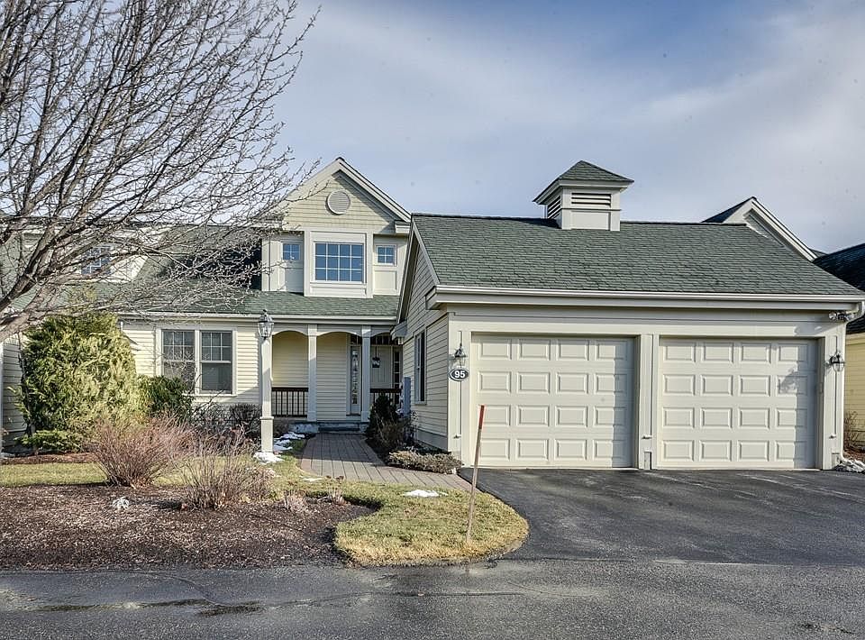 1st image of 95 Carriage Hill Cir