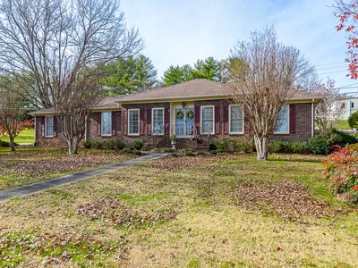 1882 Wellsbrook Dr, Fayetteville, TN, 37334