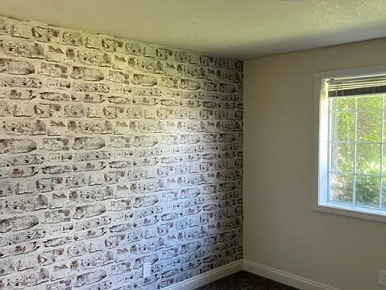 1364 Brook Ct — Photo 21