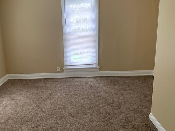 3rd image of 611 1/2 Street