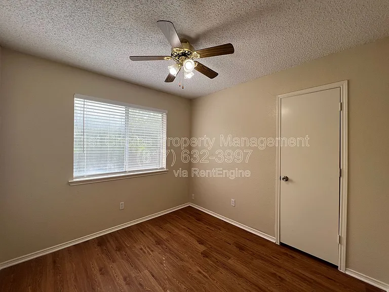 2213 Rolling Creek Run — Photo 9