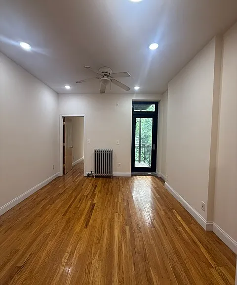 342 21st St #2-R — Photo 3