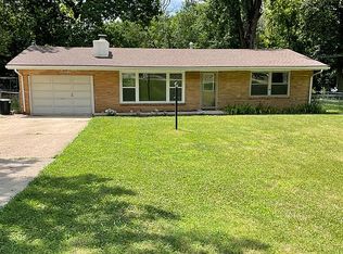 5004 N Old Pike Rd, Gladstone, MO 64118