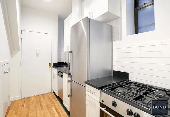 Rented by Bond New York | media 56