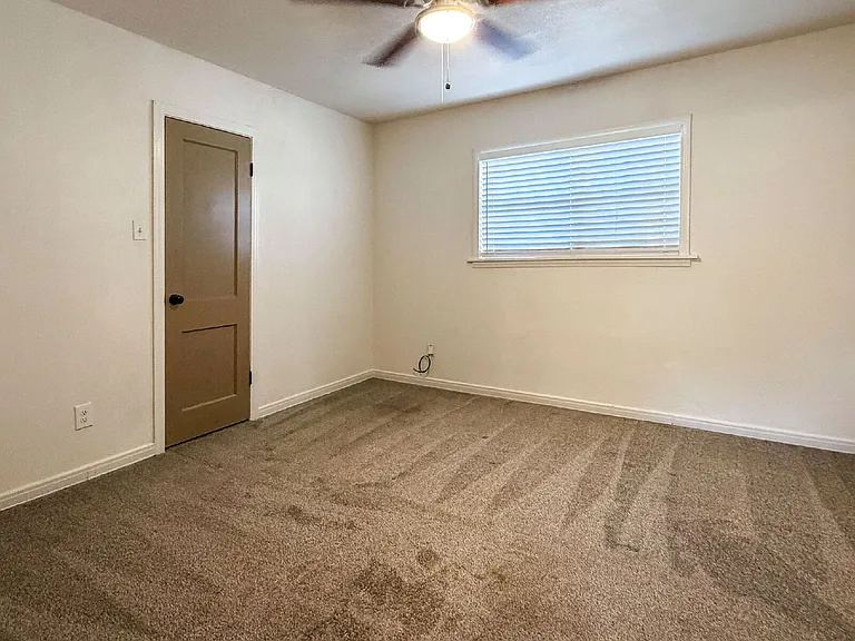 3221 Emory St — Photo 11