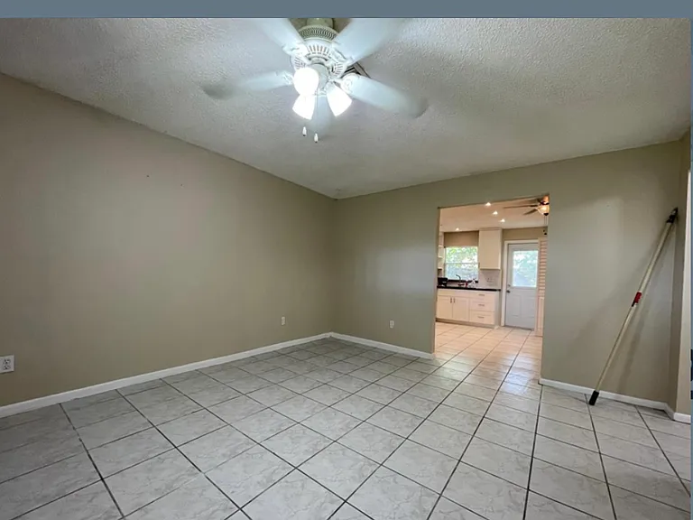 4671 SW 66th Ave #2 — Photo 7