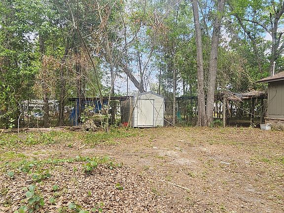 3rd image of 19076 NE Oak Hill Dr