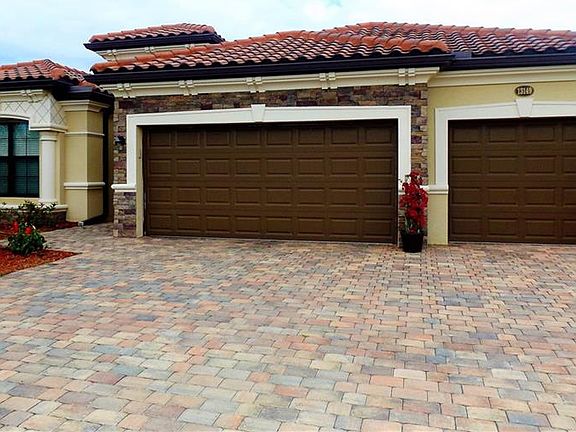 4th image of 13149 Famiglia Dr