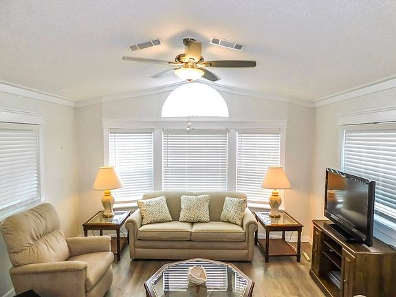 4th image of 41219 Hockey Dr 142-unit 142