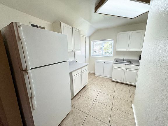 2nd image of 11842 Main St Unit F1