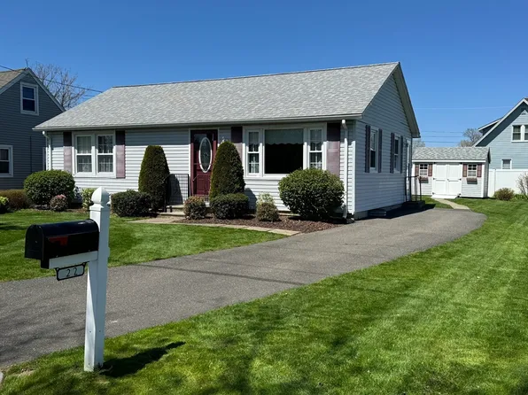 22 Gertrude St, Springfield, MA 01118