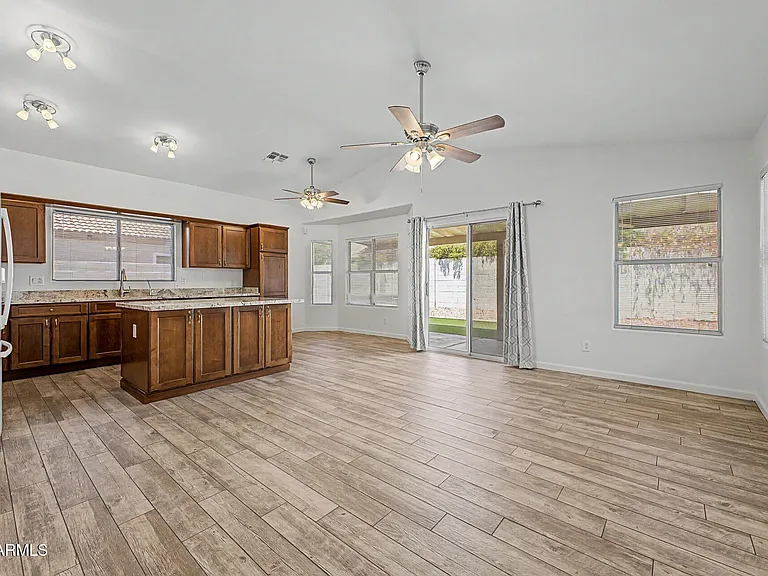 4348 E Campo Bello Dr — Photo 7