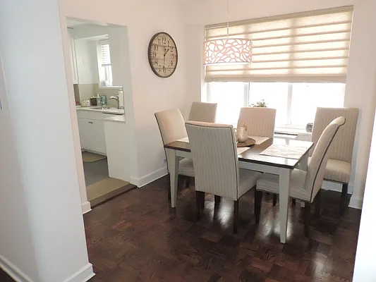 Rented by essential NEW YORK Real Estate | media 17