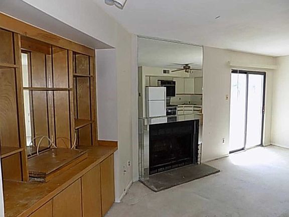 3rd image of 3001 Sherry Ct