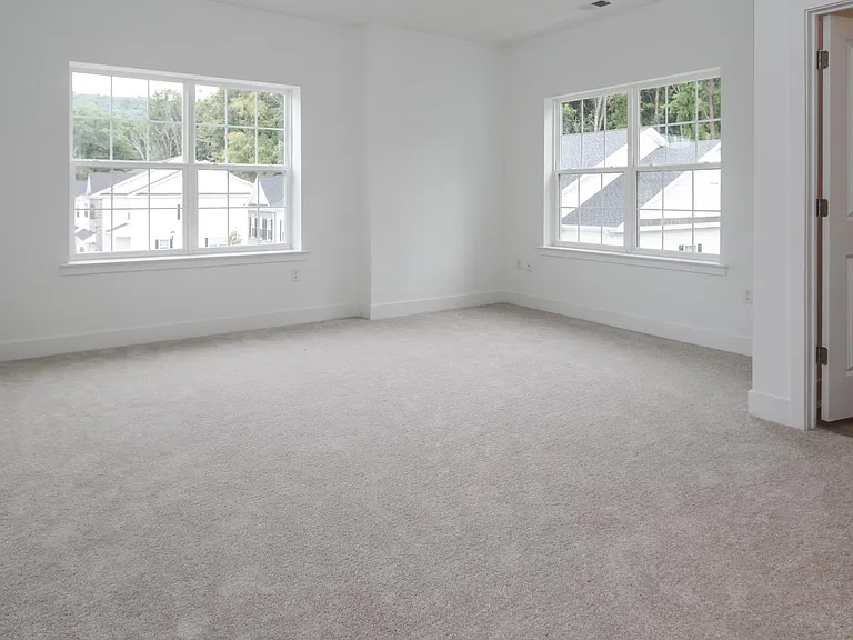 71 Veterans Way — Photo 13