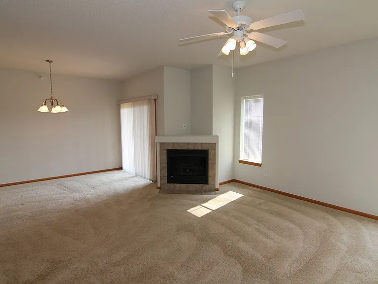 4385 Berkeley Ln — Photo 6