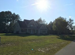 33 Holly Haven Ct, Kingsland, GA 31548