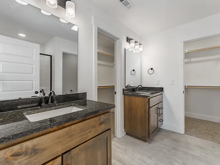 2361 Buckside St — Photo 10